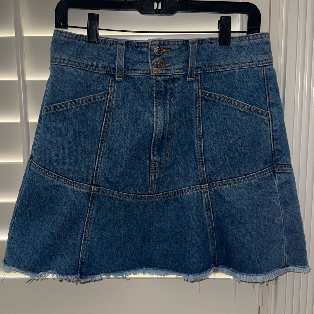 Veronica Beard Lavelle Seamed Denim Mini Skirt Size 8 - Picture 3 of 4